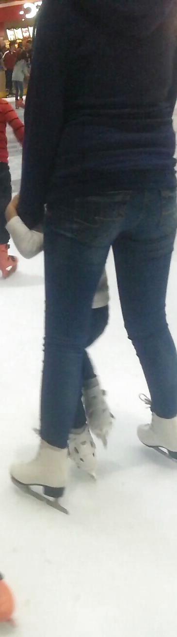 21P Spy sexy teens patinoar romanian