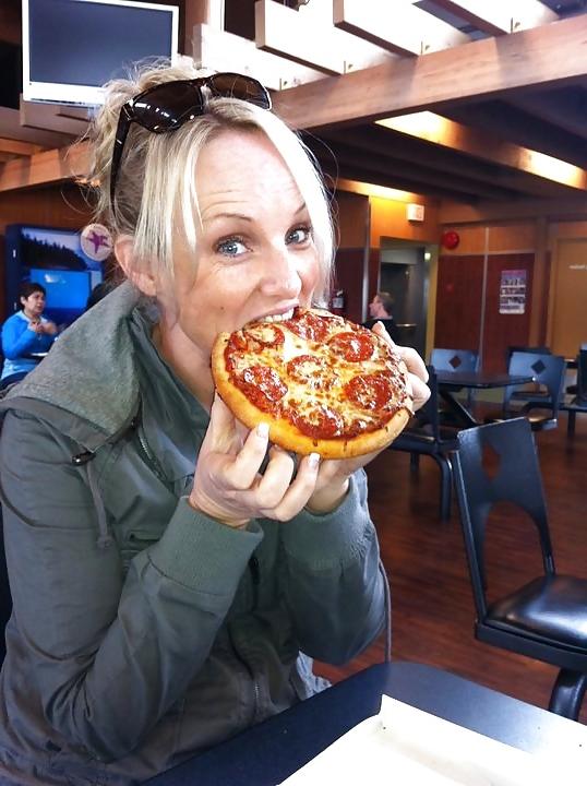 8P Canadian Milf Adventures