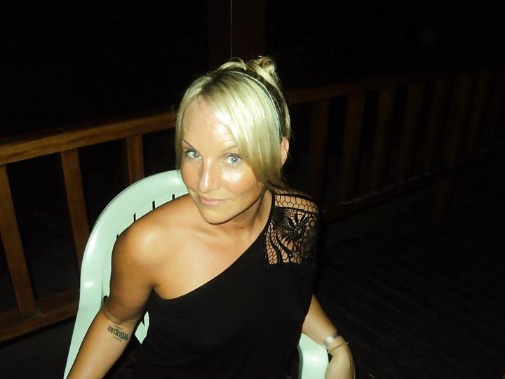 8P Canadian Milf Adventures