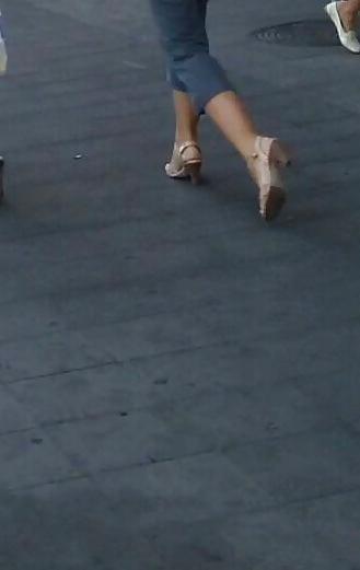 25P Spy feet, legs, foot, ankle, fingers romanian