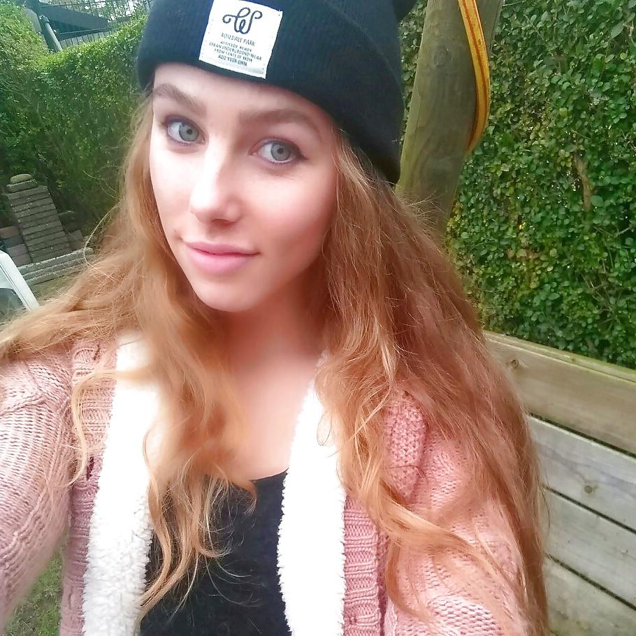18P Hot Dutch 18 Year Old Teen Beautys