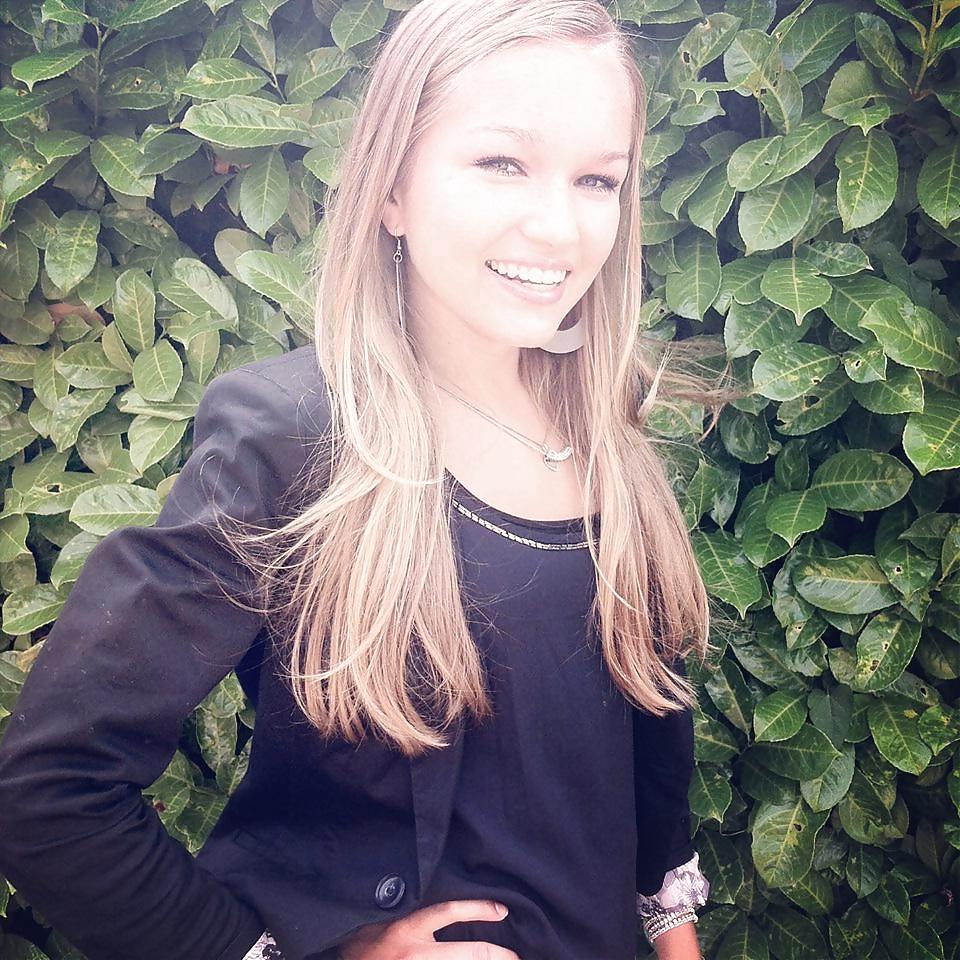 18P Hot Dutch 18 Year Old Teen Beautys