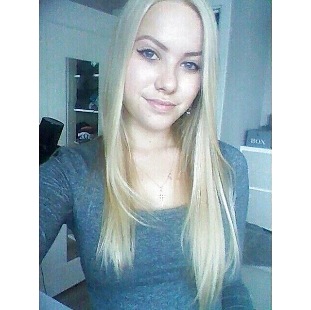 18P Hot Dutch 18 Year Old Teen Beautys