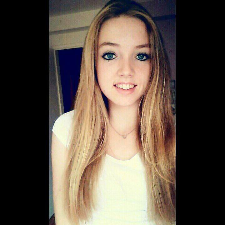 18P Hot Dutch 18 Year Old Teen Beautys