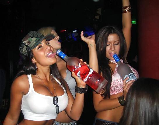 25P Big Tits Party Sluts
