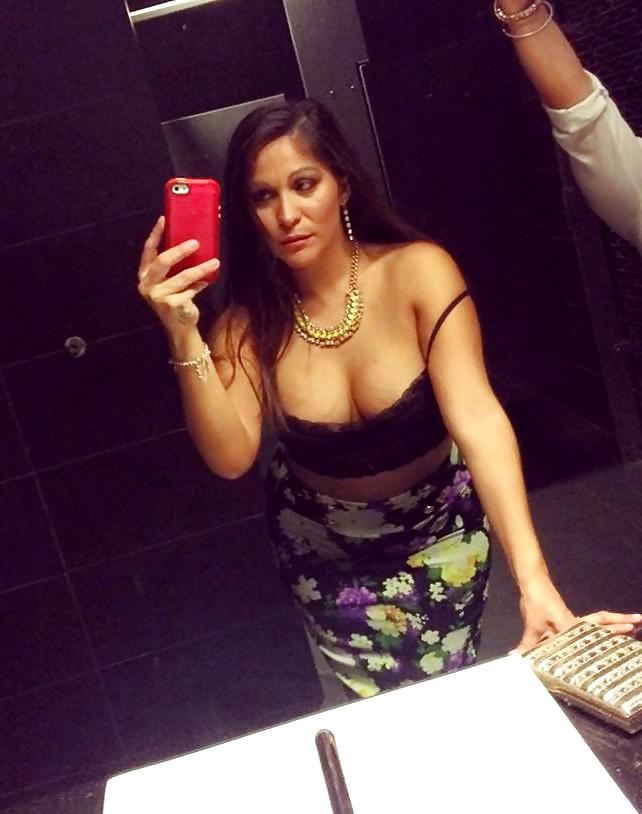 25P My Sexy Friend Frances Galan
