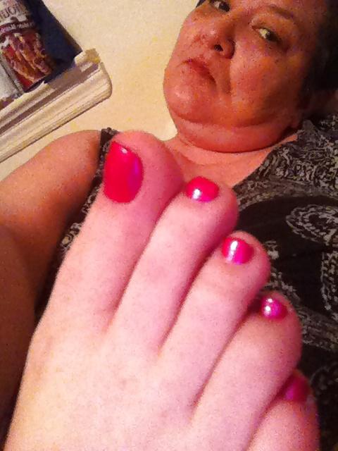8P Toes and soles for my foot lovers