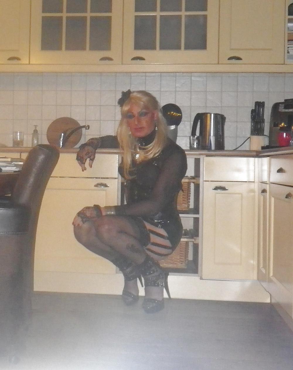 10P At home after party