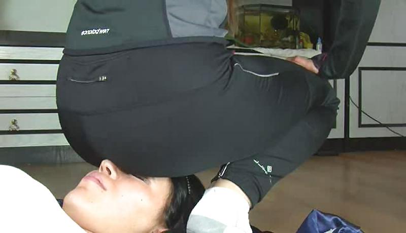 25P Ass and fart sniffing