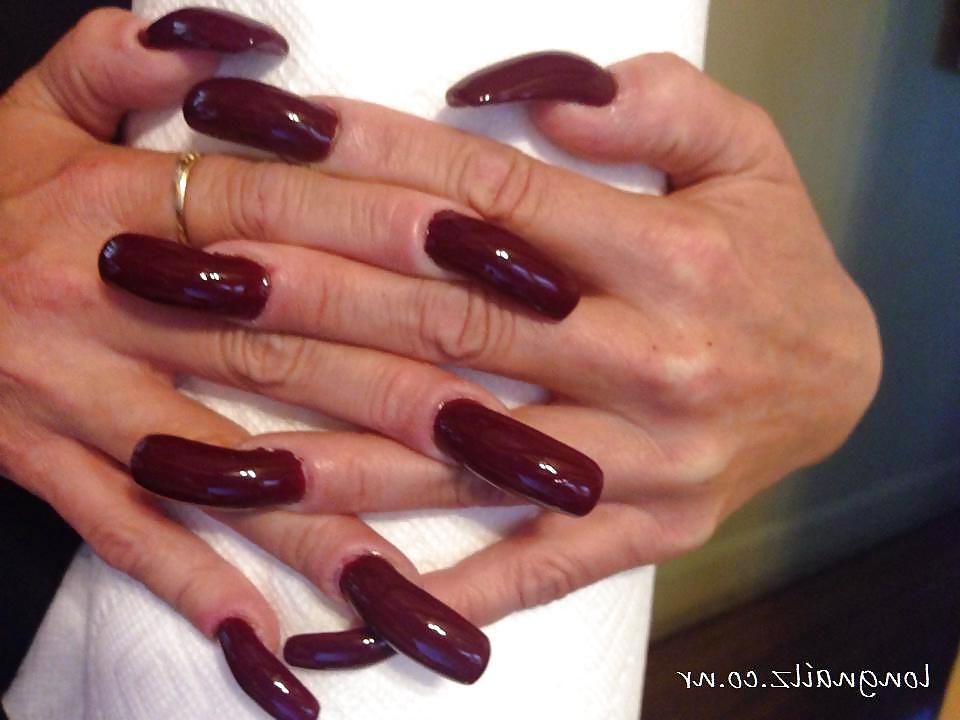 23P Long Nails Hands