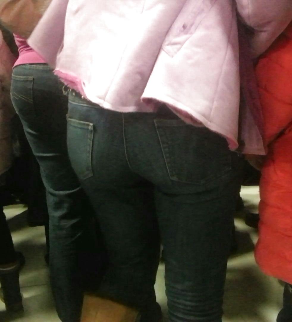 25P Spy supermarket old + young sexy ass romanian