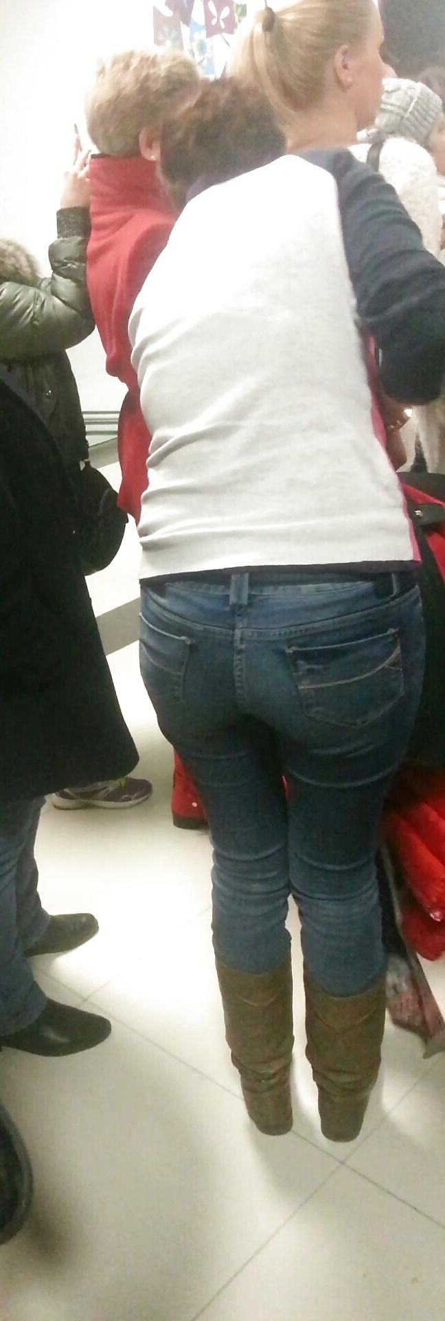 25P Spy supermarket old + young sexy ass romanian
