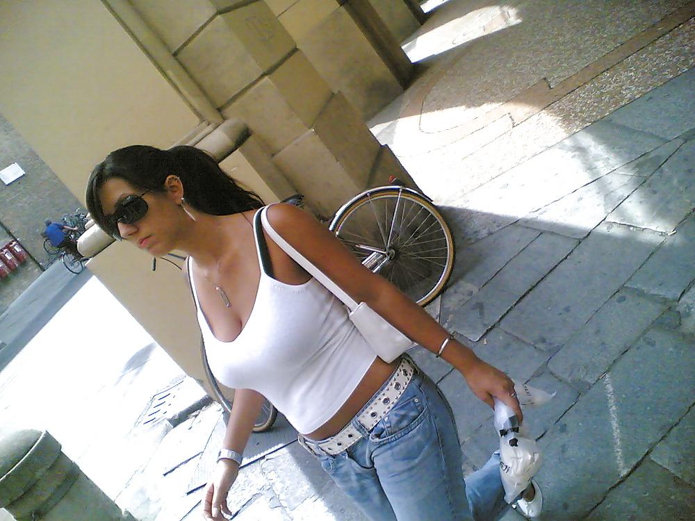 5P Candid Busty White Tanktop