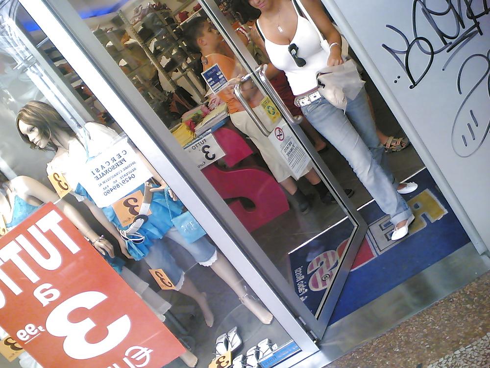 5P Candid Busty White Tanktop