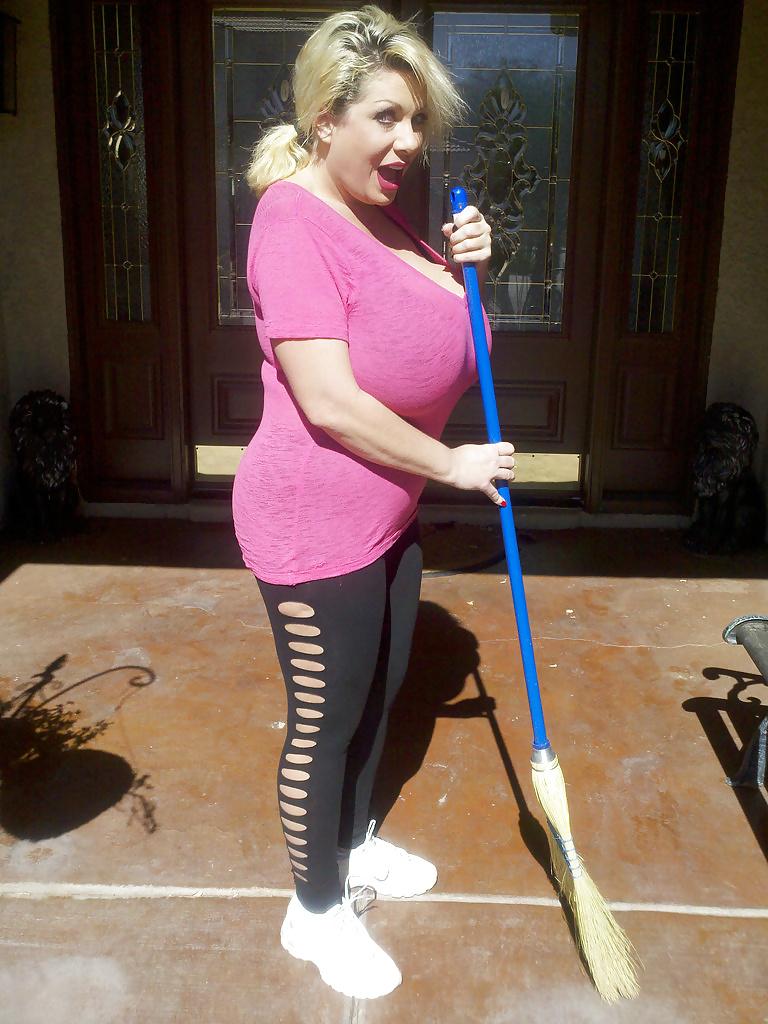 18P The Best Of Claudia Marie (Non-porn and Non-nude)