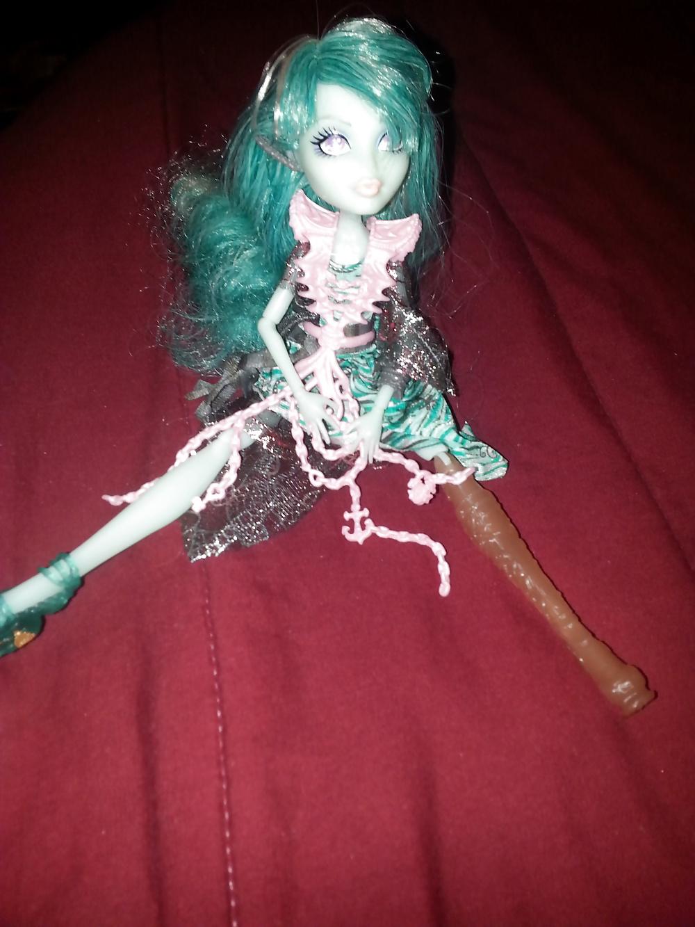 18P A Monster High Haunting (Dolls)