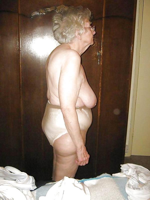 25P Women in panties under pantyhose  26