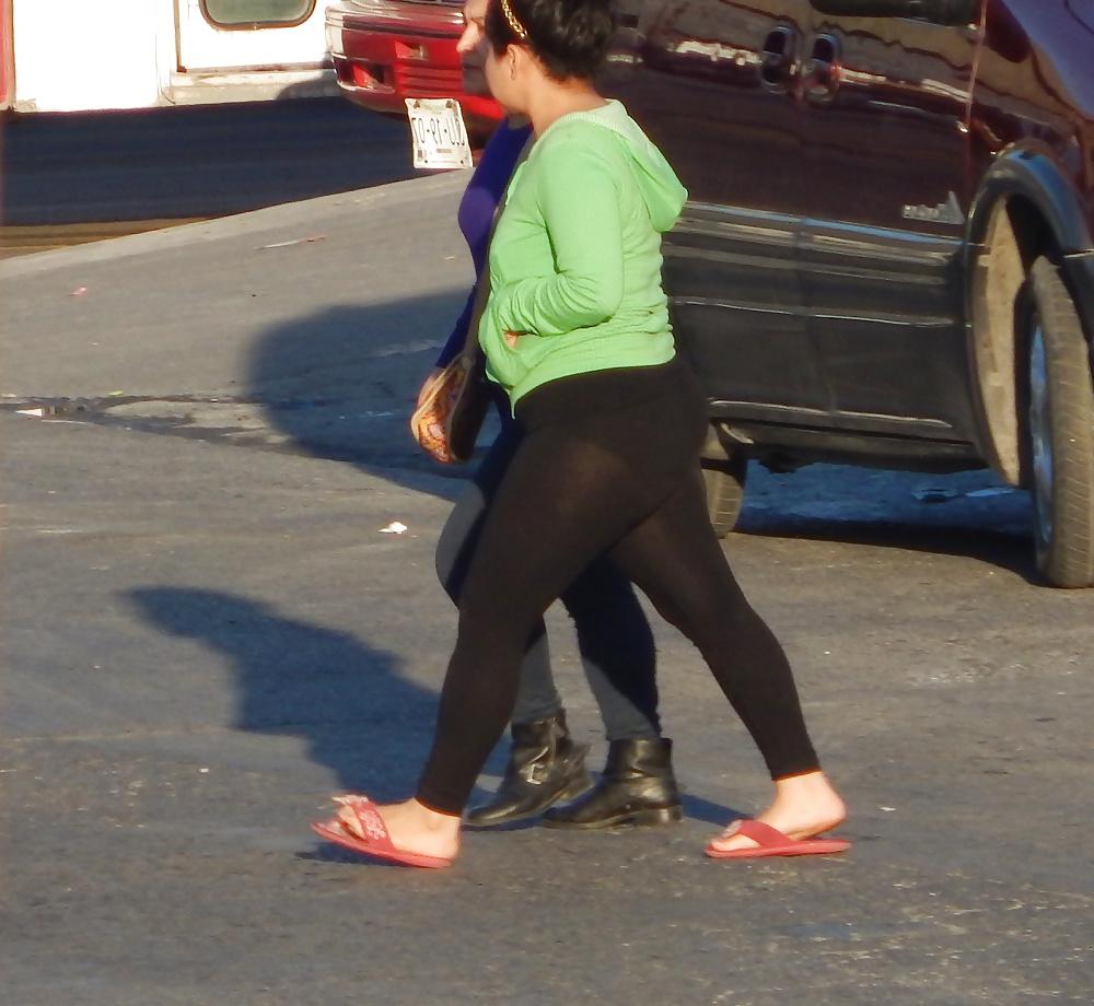 25P Nice butts-Culos Danzantes