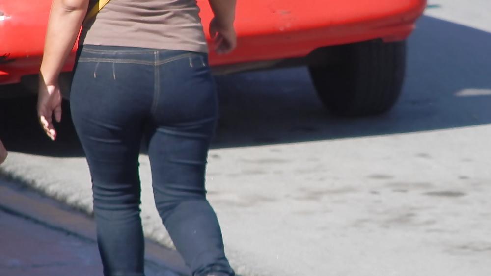 25P Nice butts-Culos Danzantes