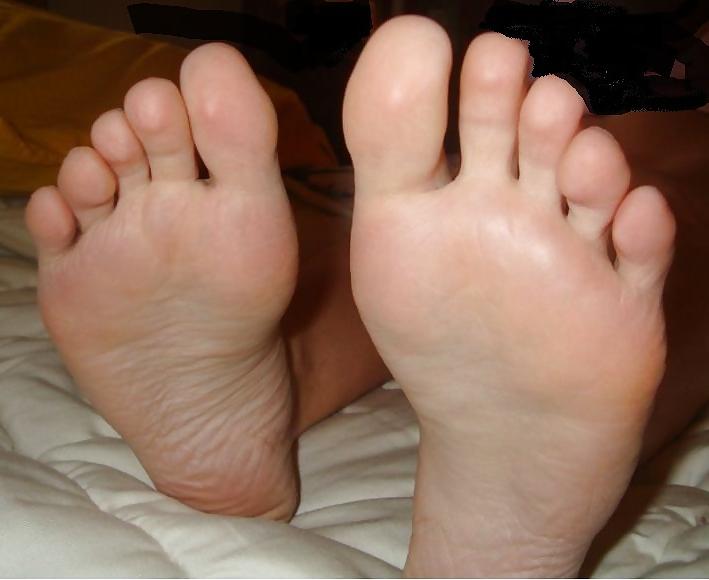 25P Beautiful Sexy Feet