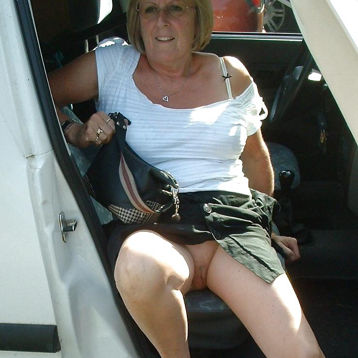 25P Hookers in the car.