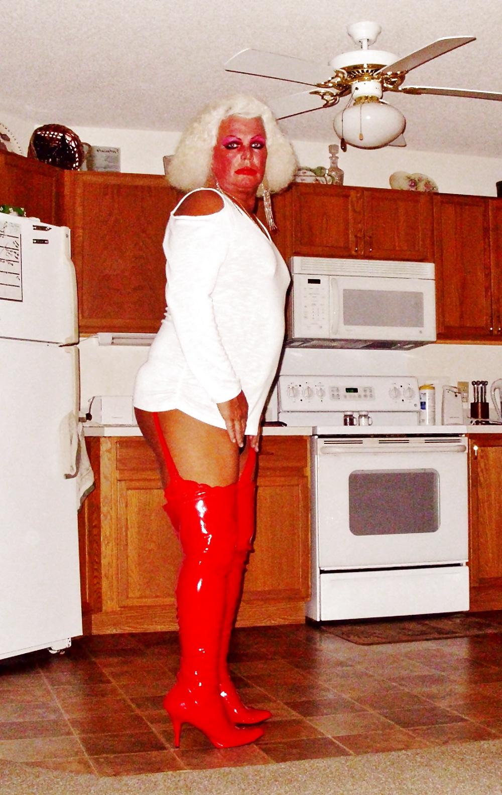 25P Red Booted T-PAWG