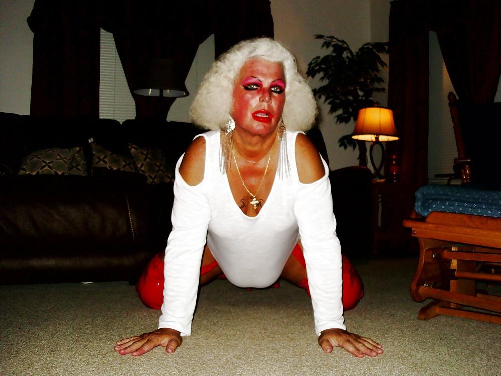 25P Red Booted T-PAWG