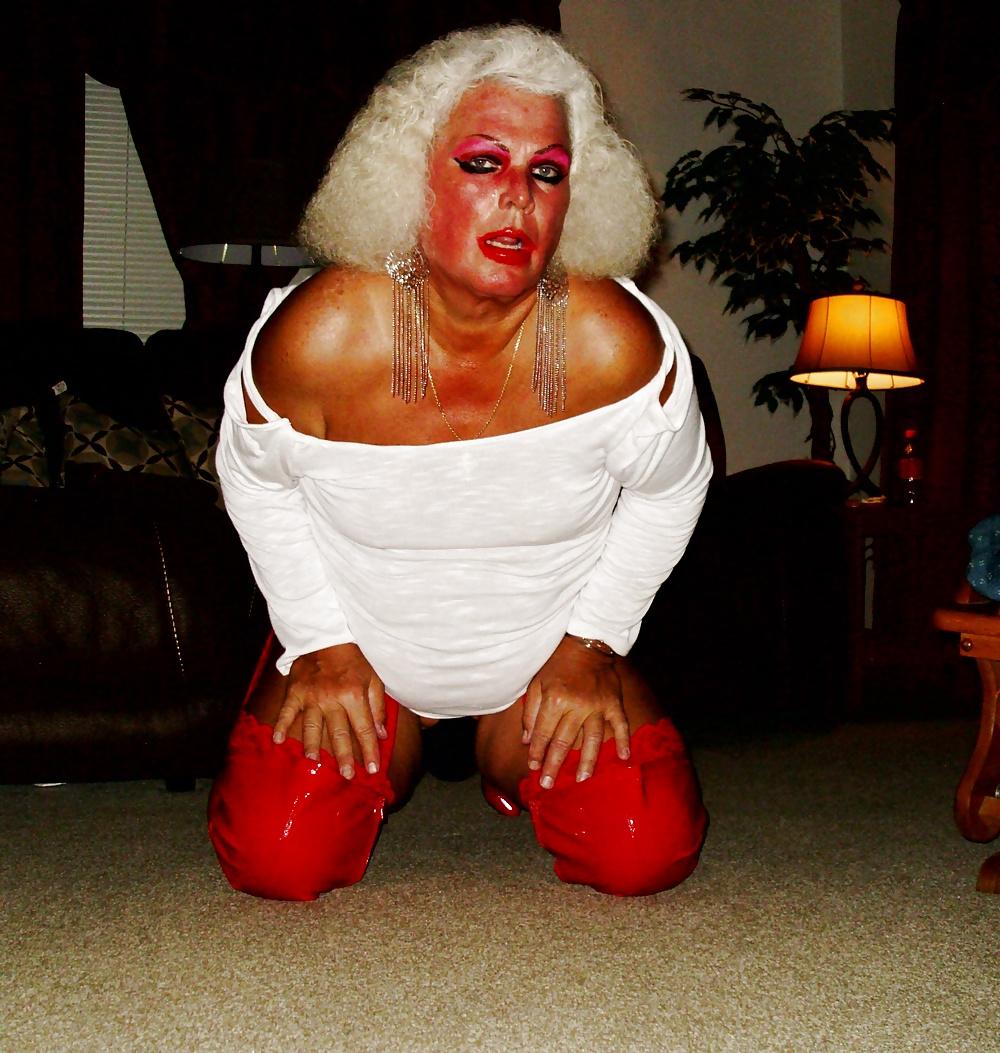 25P Red Booted T-PAWG