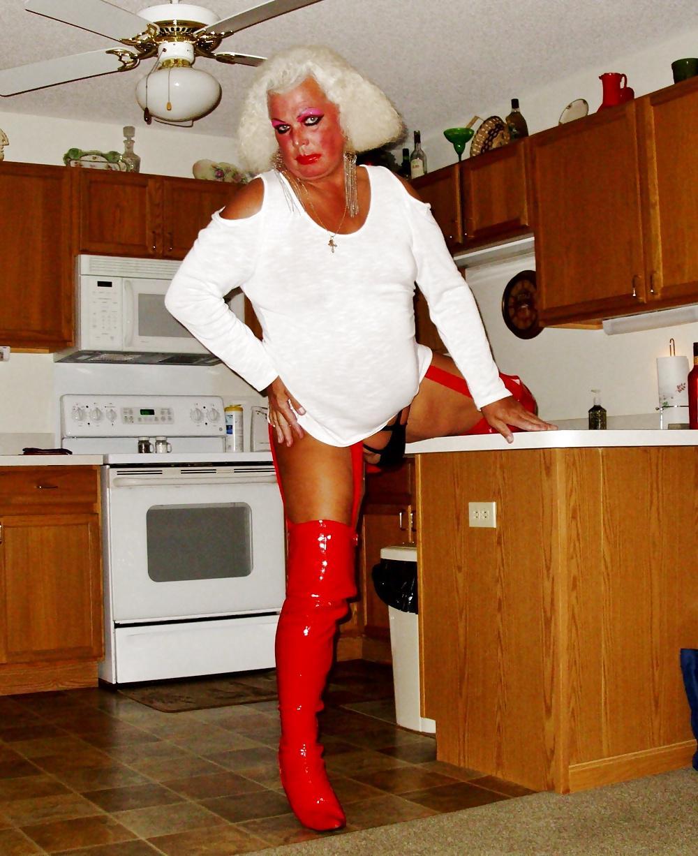 25P Red Booted T-PAWG