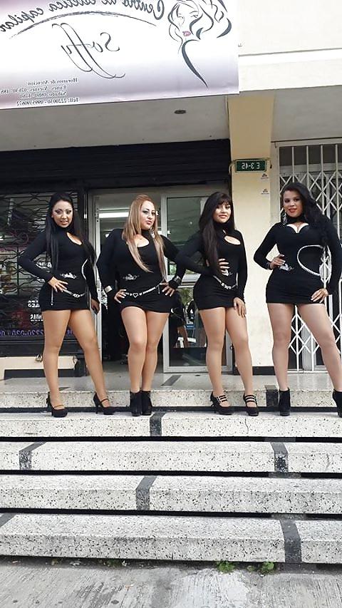 25P Latinas in pantyhose shyni pantyhose