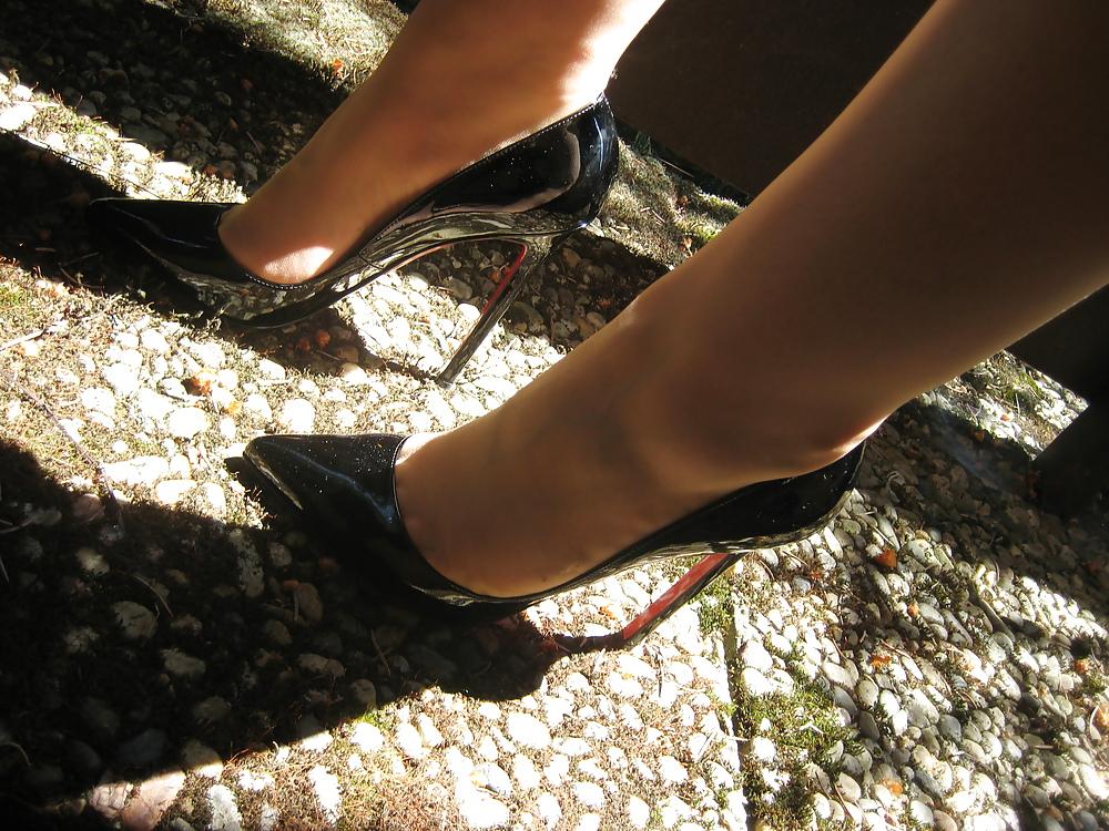 9P HH-Lovers Jules hottest Heels!