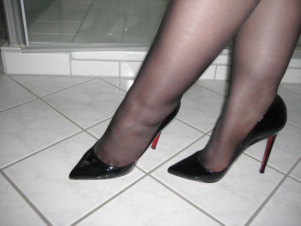 9P HH-Lovers Jules hottest Heels!