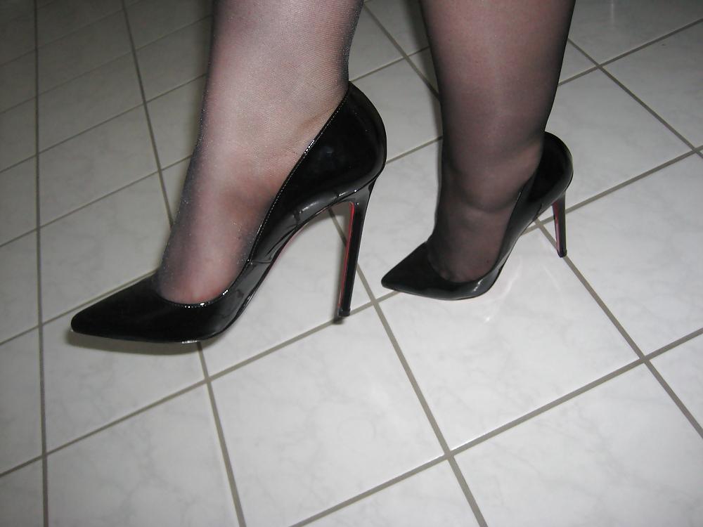 9P HH-Lovers Jules hottest Heels!