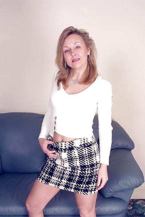 25P Older ladies surprise at home 7