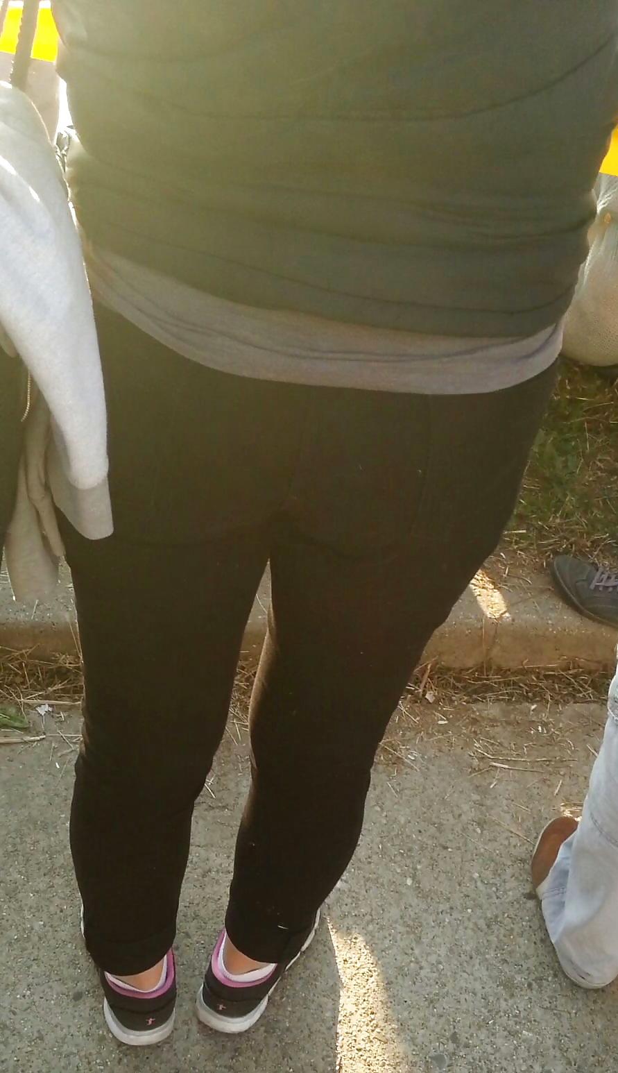 25P Spy leggigns, ass and feet sexy teens romanian