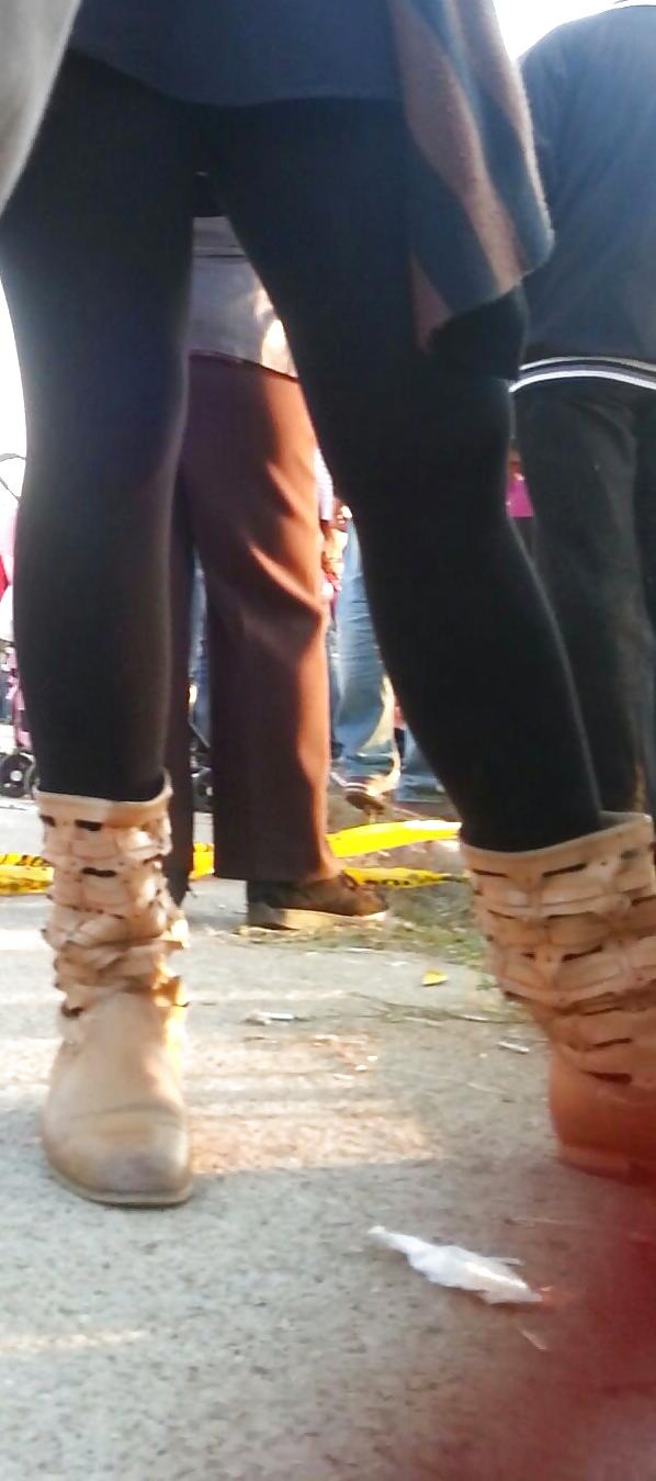 25P Spy leggigns, ass and feet sexy teens romanian