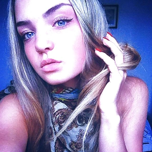 24P Dutch slut 99