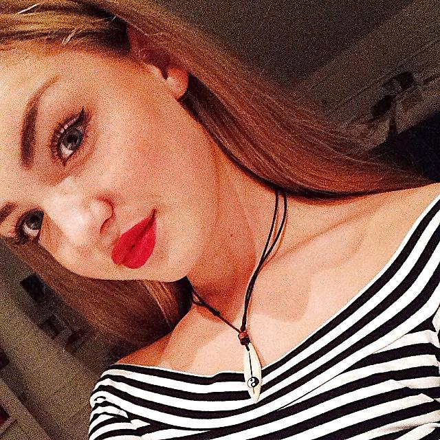 24P Dutch slut 99