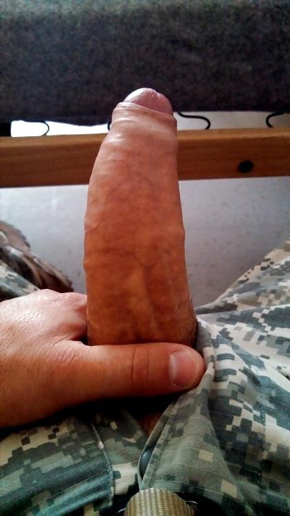 25P Uncircumcised Penis