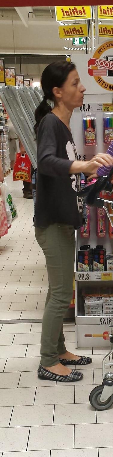 25P Spy mall, store and supermarket sexy women romanian