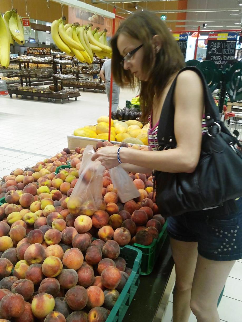 25P Spy mall, store and supermarket sexy women romanian