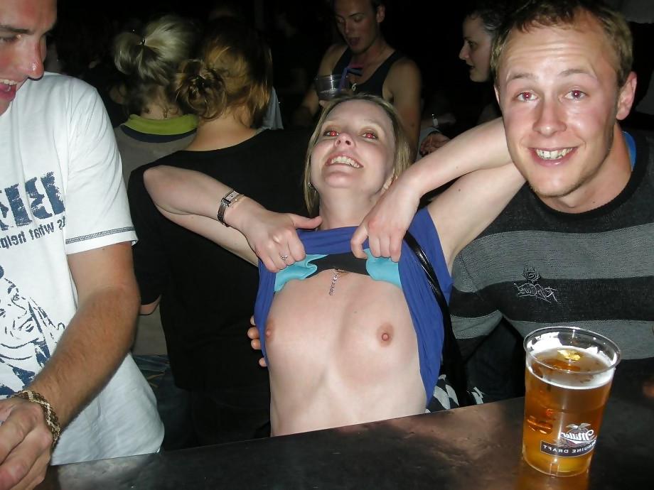 25P Titten Party
