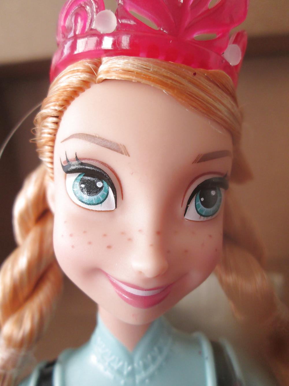 14P Anna doll cumshot