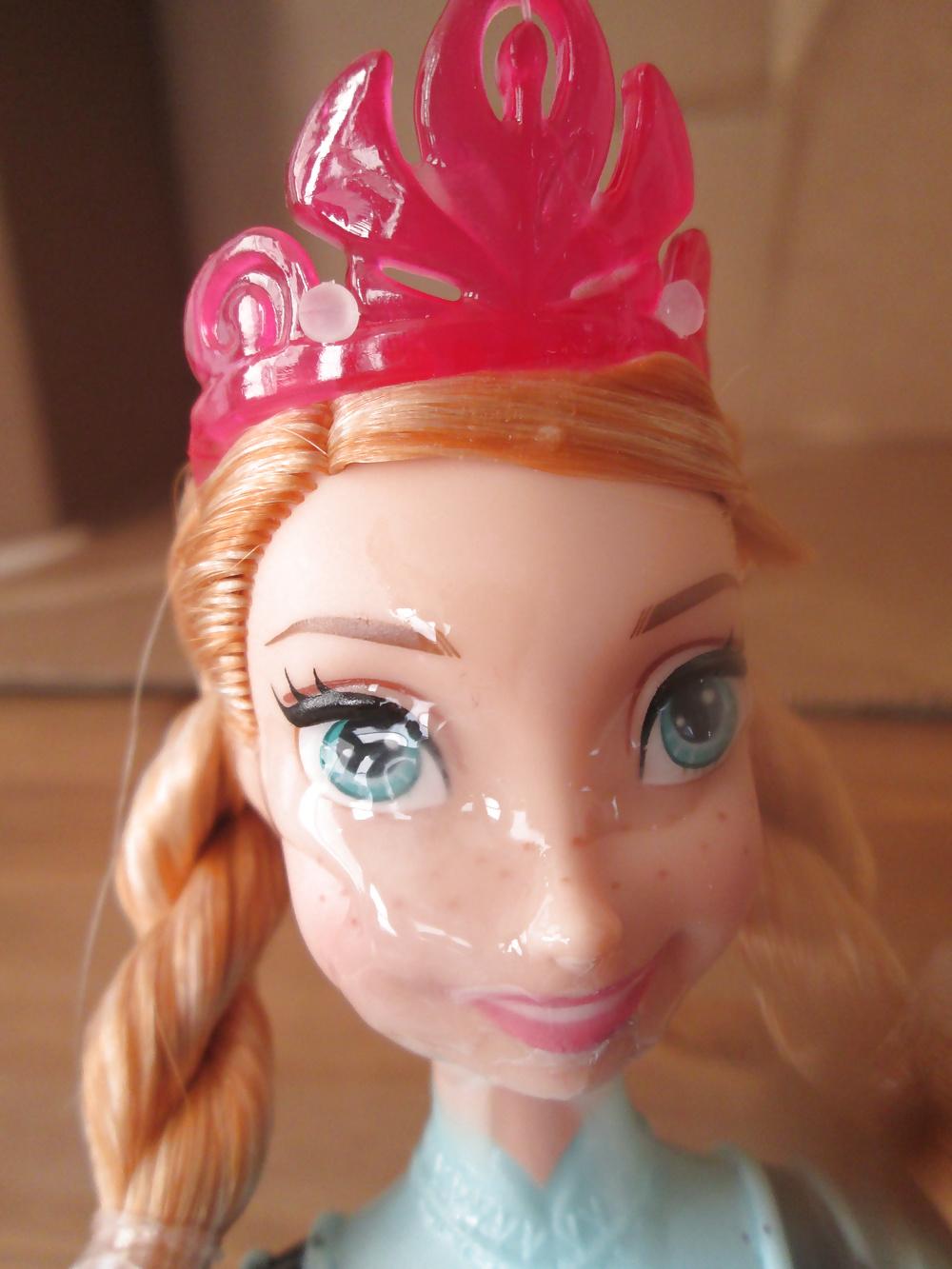 14P Anna doll cumshot
