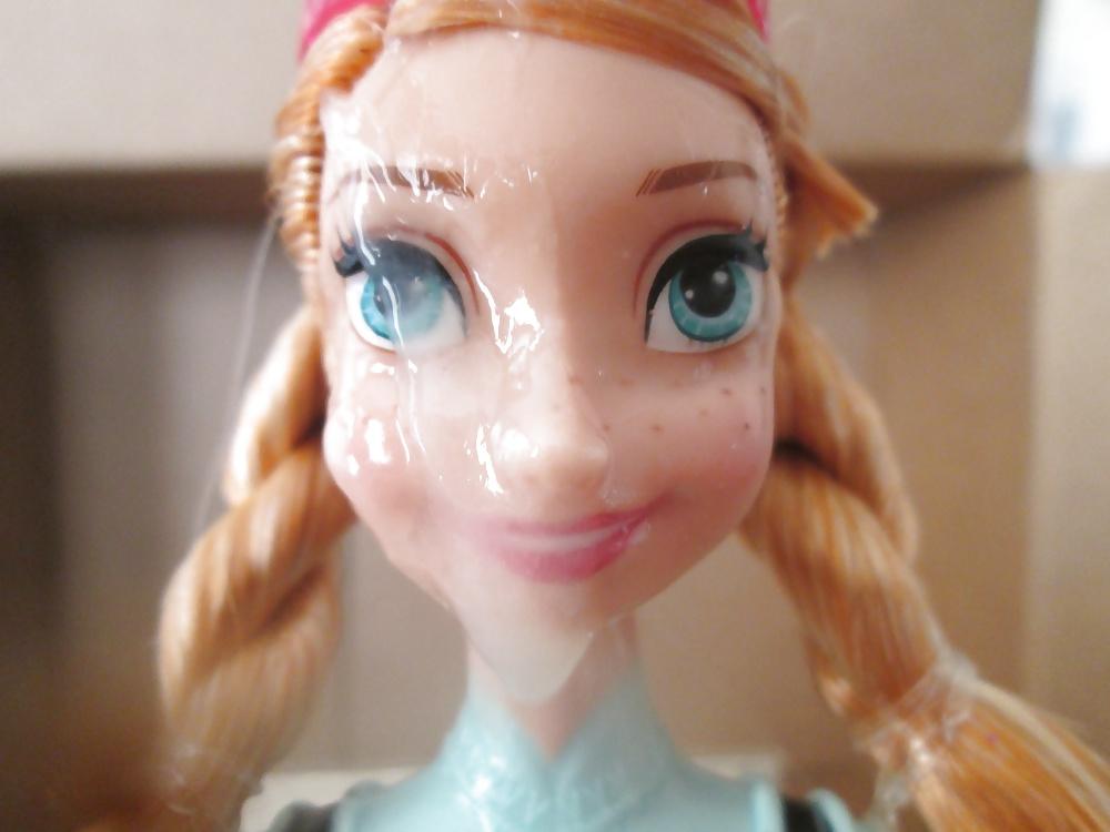 14P Anna doll cumshot