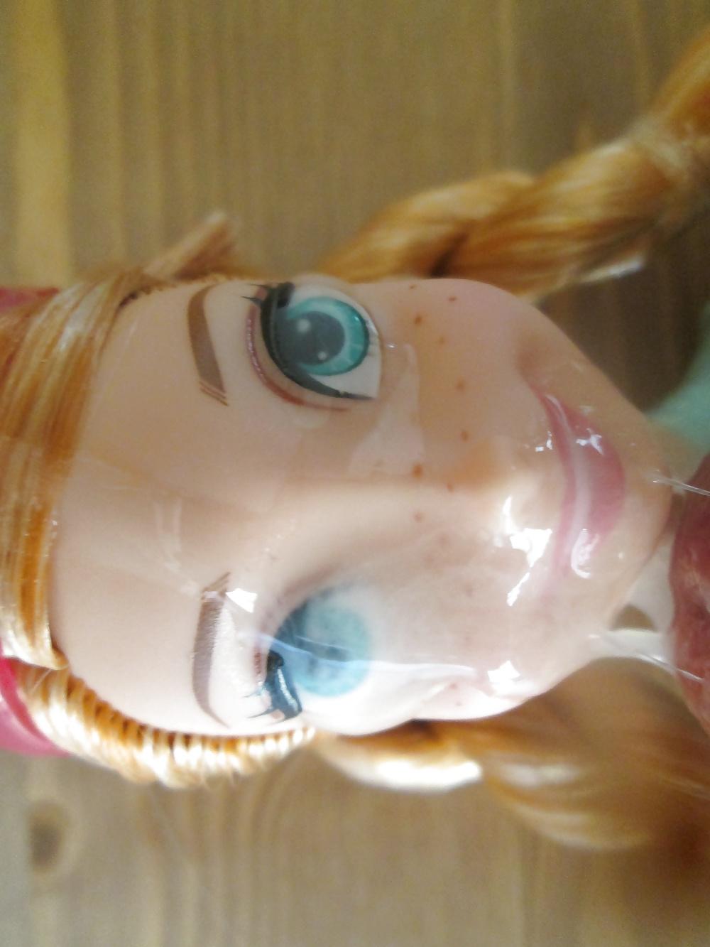 14P Anna doll cumshot
