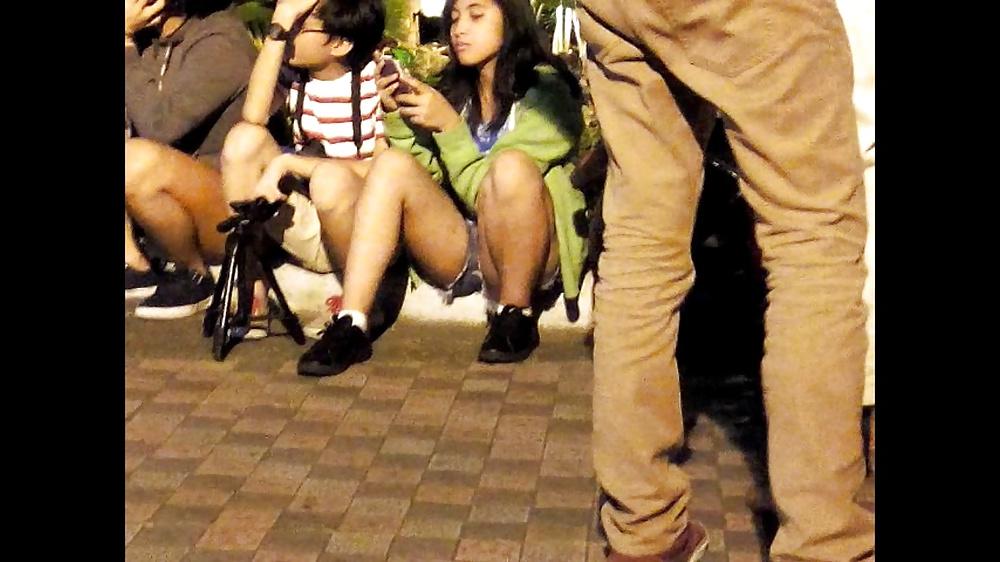 8P BOSO Ateng burara-Nakabukaka sa sidewalk