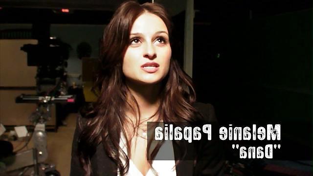 25P Canadian Girl Melanie Papalia