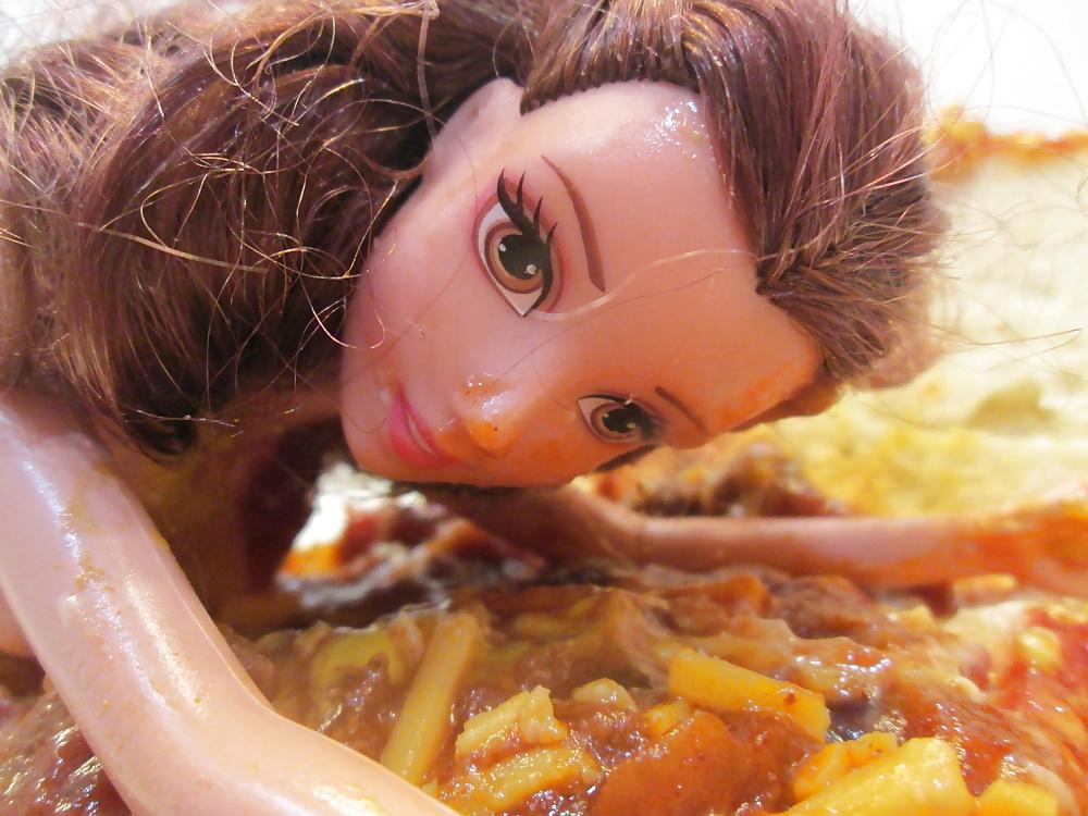 25P Belle doll midnight snack