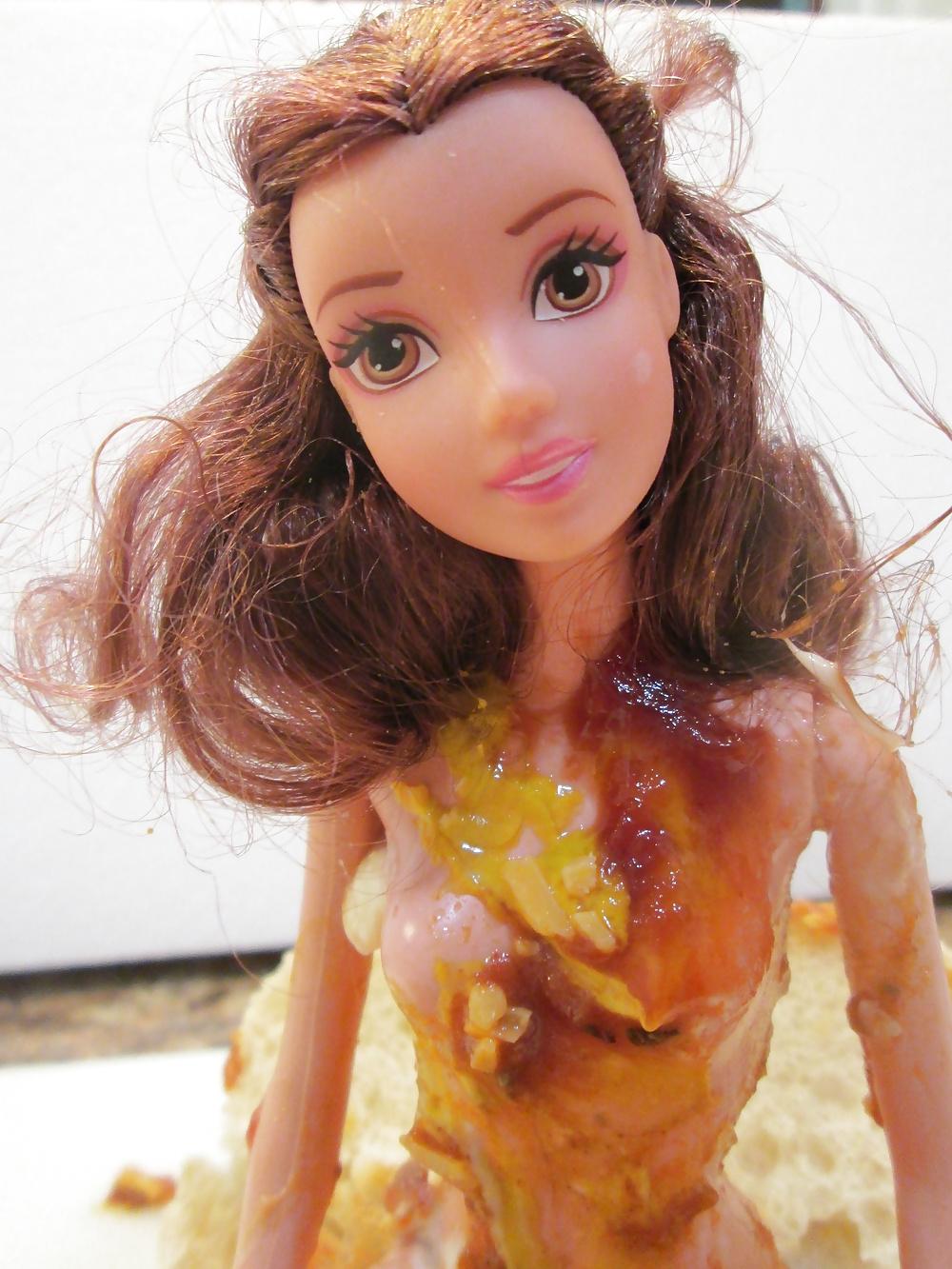 25P Belle doll midnight snack